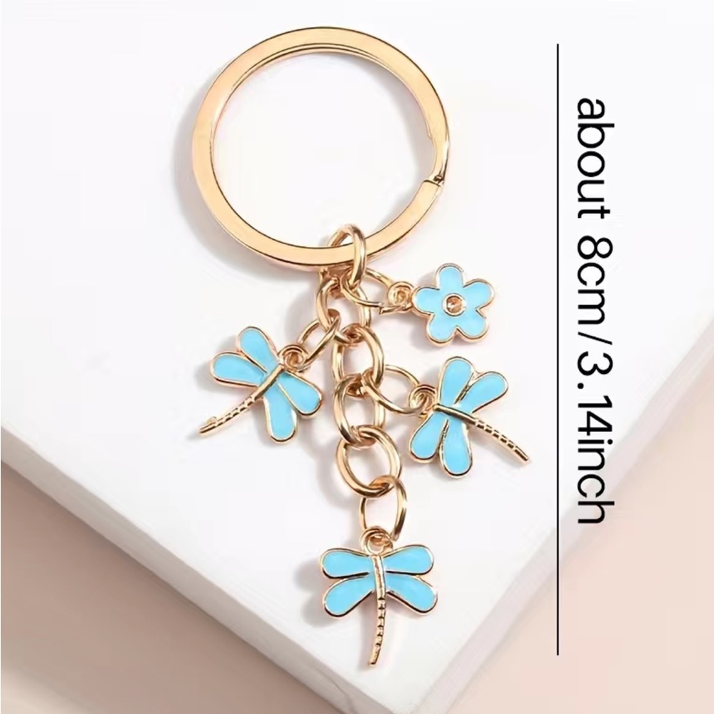 NIP Dragonfly Charm Keychain Accessory - Picture 2 of 3